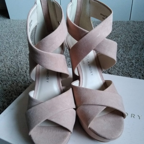 Chinese Laundry Shoes - Chinese Laundry Women's Milani Wedge Sandals 7.5M